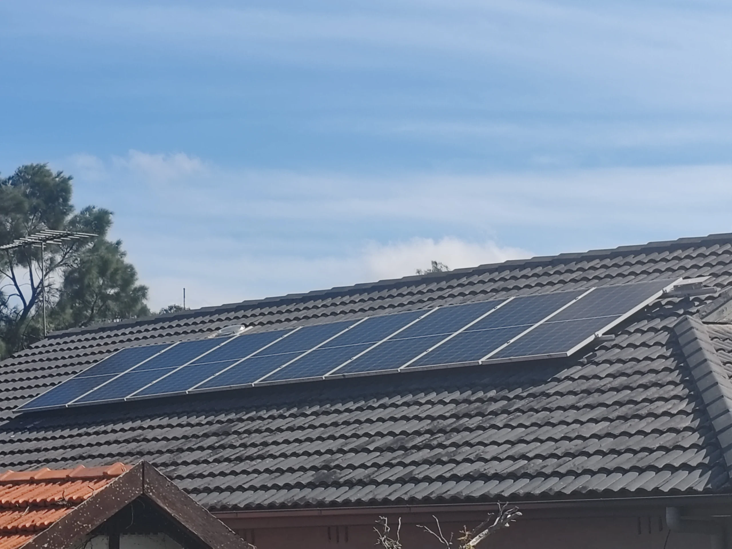 Roof solar panel mounting system for PV racking projects