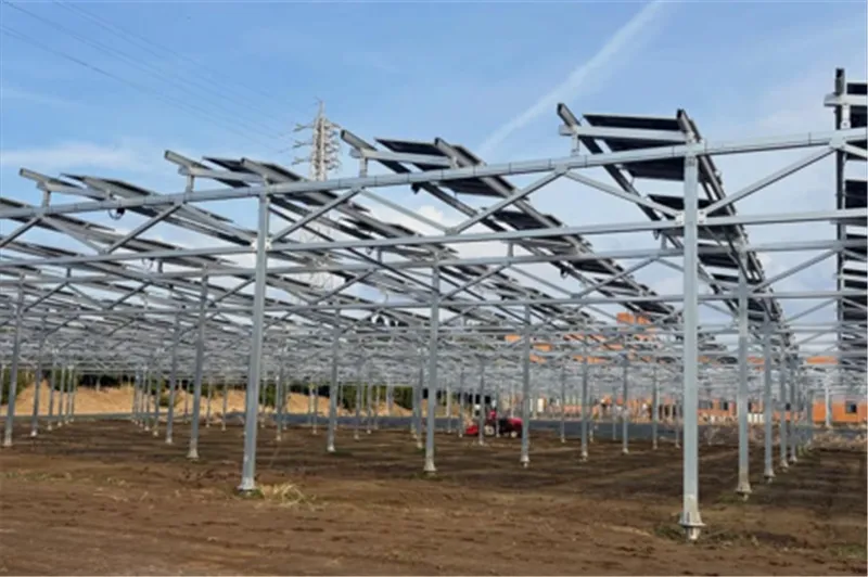 Agrivoltaic PV mounting system with high-clearance structure for crop fields