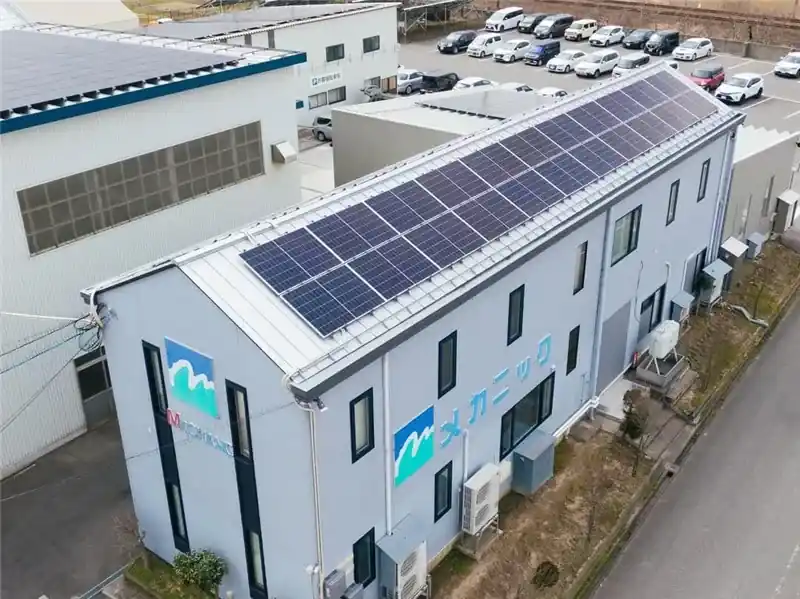 Pitched-roof PV mounting system on a sloped roof