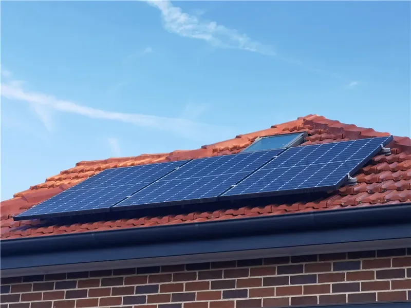 Tile-roof PV mounting system using roof hooks and rails